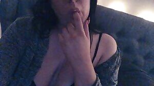 i think 'oral fixation friday' needs to be a thing around here, anyone agree? pm's welcome ;)