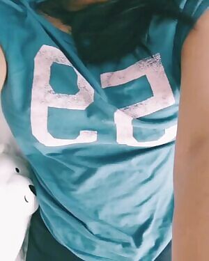 Need help to hold these 🥰