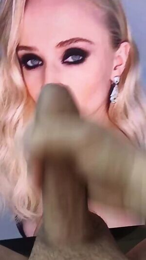 Always loved Sophie Turner. Just love her a little more than usually.