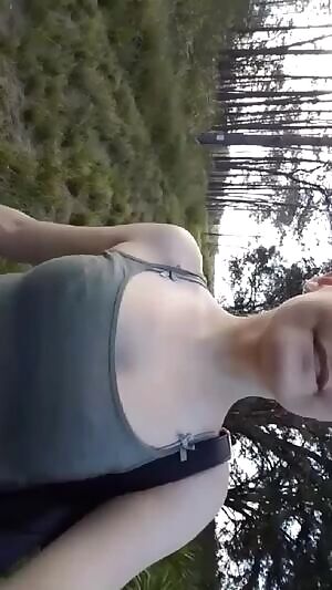 Reveal in the woods 😜