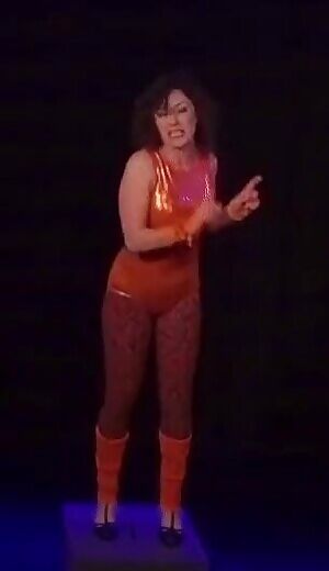 Lovely married actress & improvisor Amanda Troop has a wonderful pair of massive tits.