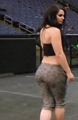 I love Paiges ass 🍑