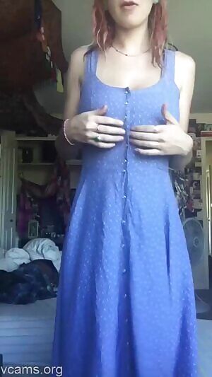 Revealing her huge natural boobs