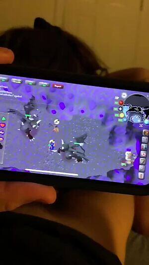 Getting head while playing Runescape