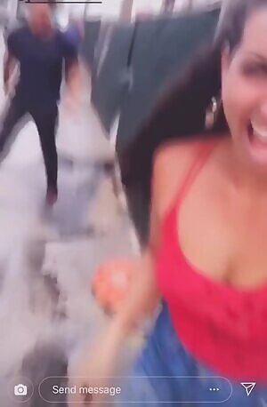 Jogging Tanktop Braless SloMo