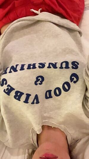 I’m bored...any one want to entertain me? 😘