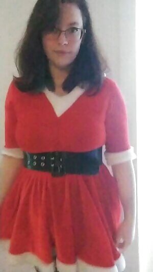 Behind every GIF is me goofing around while I figure out what to do, so here's me goofin'!