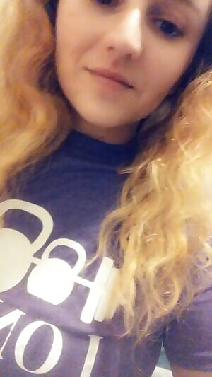 I wanted to show off my plug😌