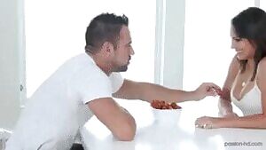 Lily Love's gorgeous natural curves in 