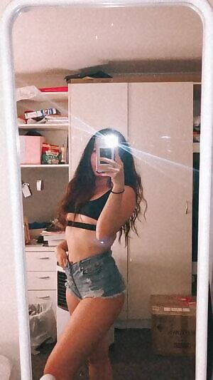 When she turns around 😍