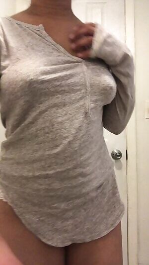 18 Your fave Teen Latina is back!!! Did you miss me? 😘😘