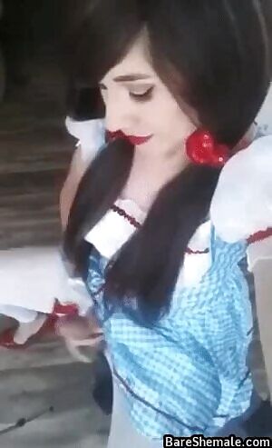 She doesn't mind if you stare at her while she's jerking off