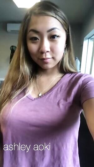 Asian Sexy Girl Flash Tits