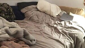 Come play with me? 🥺