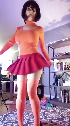 Vilma cosplay reveal