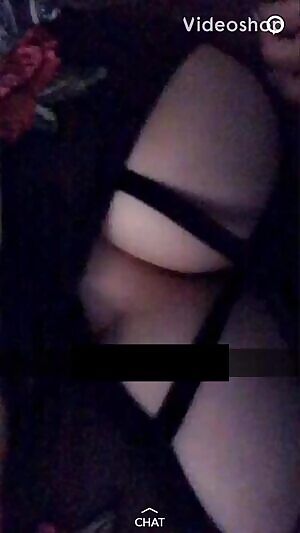 Titty reveal