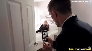 Teen Temptress - Chloe Foster