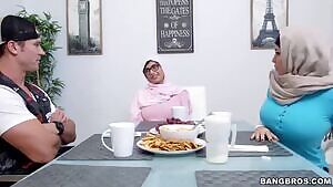 Top 50 Scenes In My Collection Countdown #48 - Mia Khalifa & Julianna Vega - Cumming For Dinner