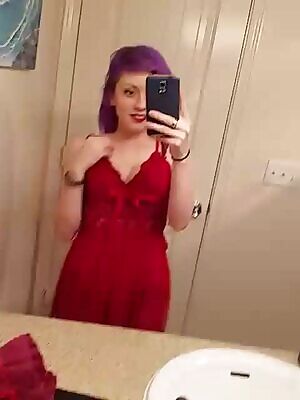 <3