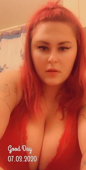 Reveal, titty drop & some slaps on my huge tits 👅👅👅