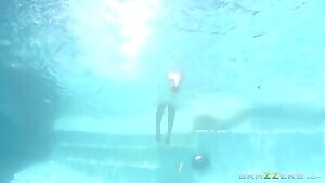 Brazzers - Nikki Gets Wet