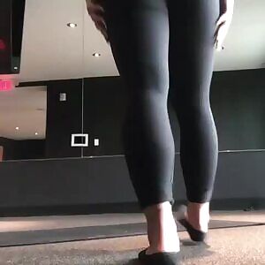 I want to see her do this naked