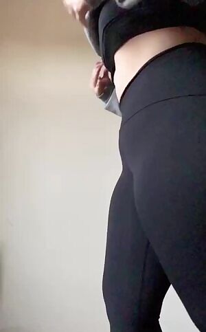 All that exercise & still phat. 🍑🏃🏻‍♀️ {F/20}