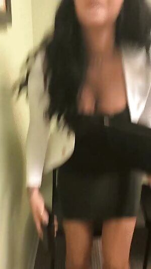 keeping eye contact