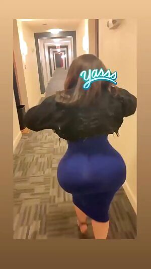 19 year old mixed baddie