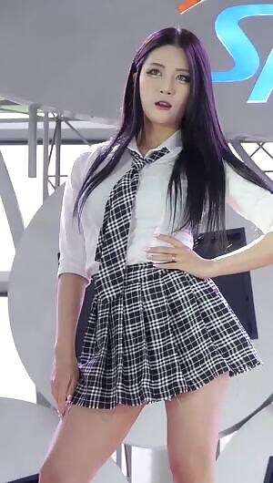 Girl Crush - Bomi