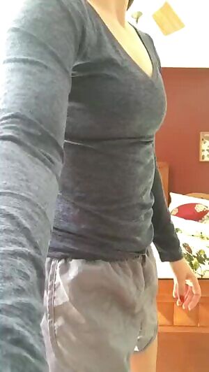 Sports bra and round ass